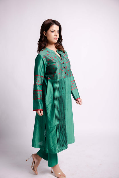 Green-Geometric Applique and Sujani Kurta Set with Kota Silk Dupatta-bihart