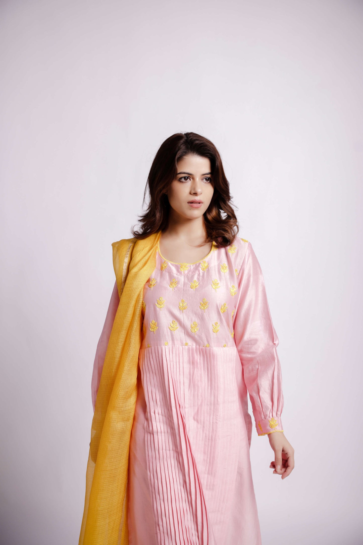 Baby-Pink Applique Kurta Set with Kota Silk Dupatta-bihart