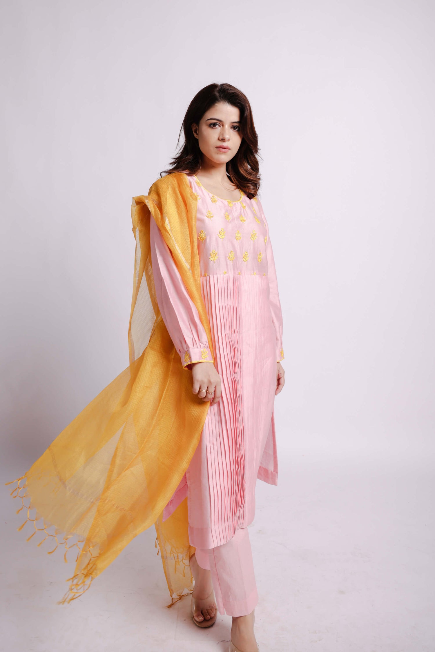 Baby-Pink Applique Kurta Set with Kota Silk Dupatta-bihart