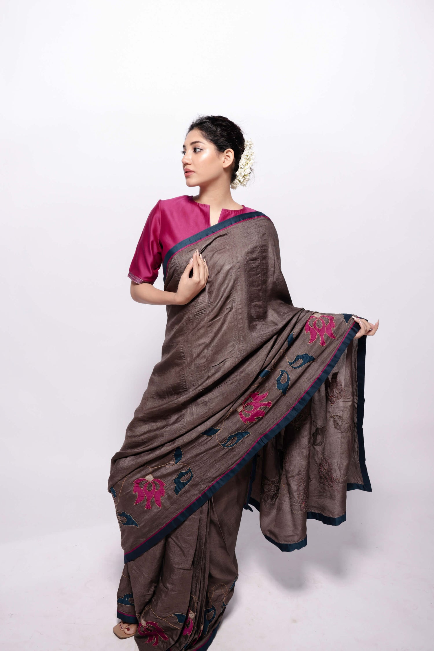 Deep-Grey Wild Silk Applique Saree-bihart