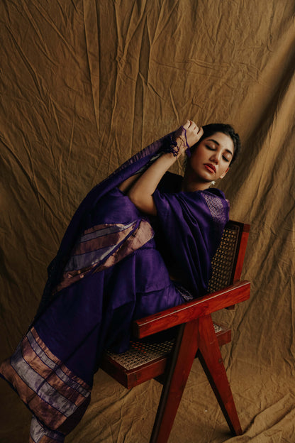 Purple-Zari Woven Wild Silk Saree Sujani Embroidered Saree-bihart