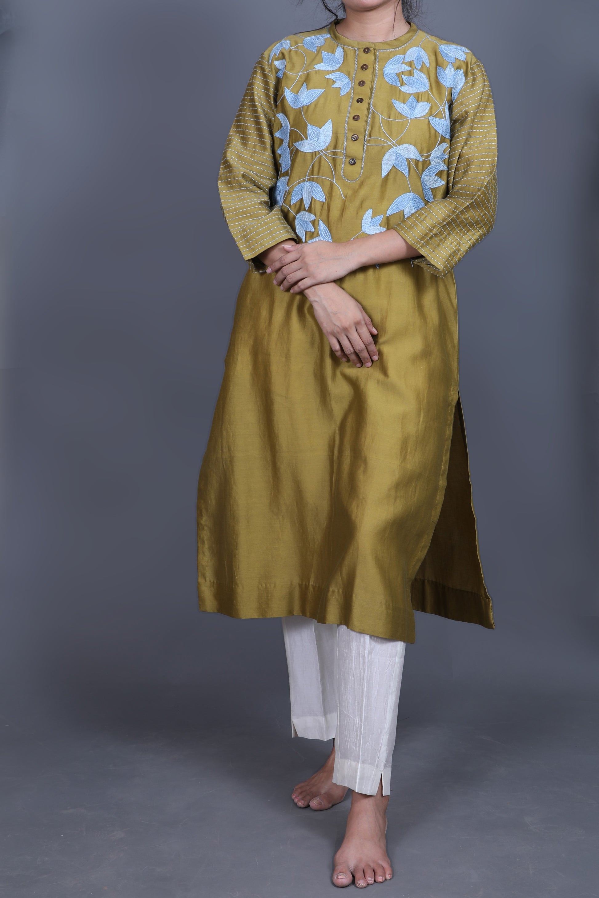 Olive-Green Chanderi Floral Applique and Sujani Kurti-bihart