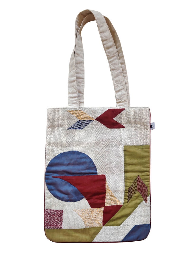 Unisex cotton off-white tote bag with Applique and Sujani work