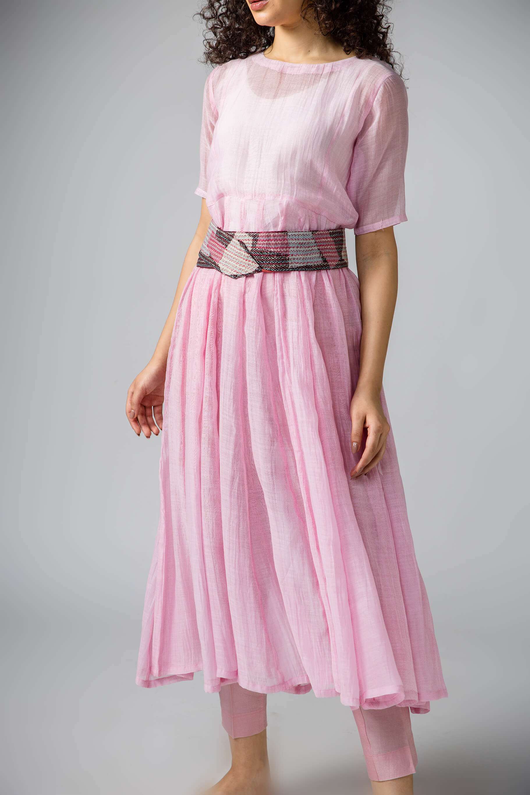 Powder pink Kurta Set in cotton silk with Handmade Sujani Belt