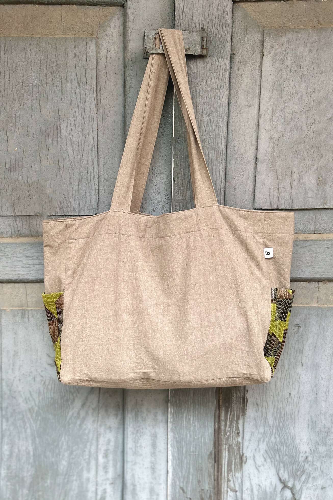 Classic-Beige Cotton Tote Bag with Chindi Side Pockets.-bihart